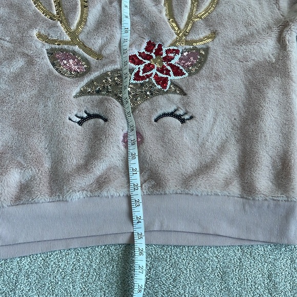 Soft sweatshirt with sequined reindeer face in  blush pink - Picture 6 of 9
